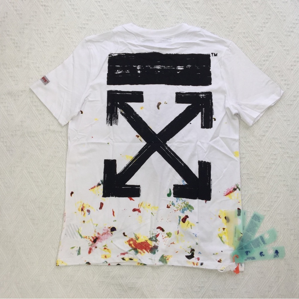 Unisex off-white T-shirt